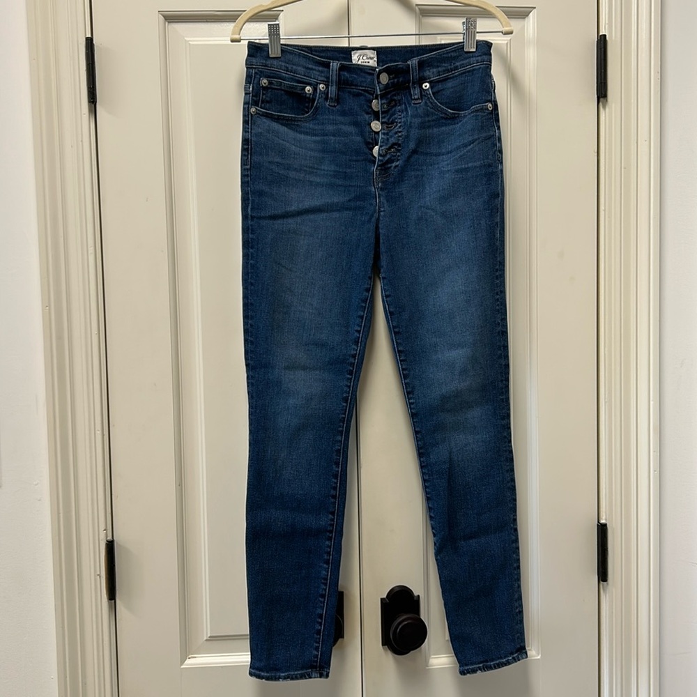 J Crew 10 inch High-Rise Toothpick jeans in medium wash size 26